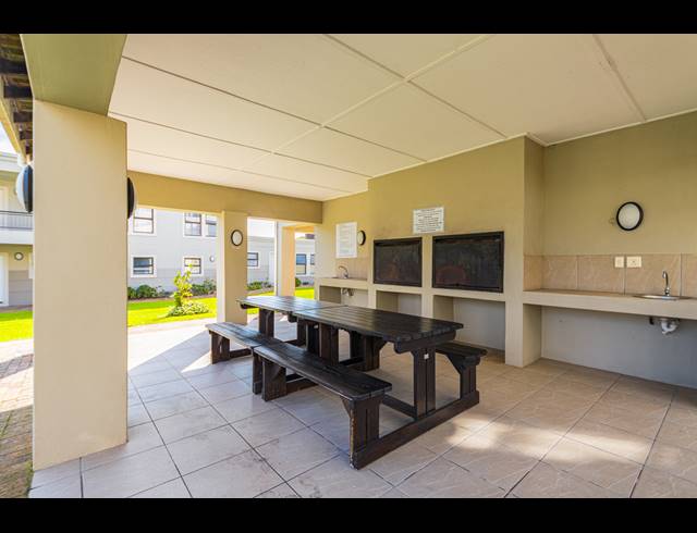 2 BEDROOM APARTMENT TO LET IN ROYAL ASCOT